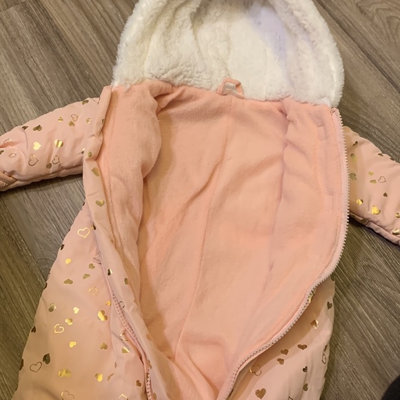 Baby snow suit pink size 6M - Picture 7 of 8